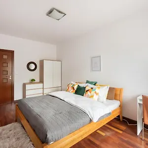 https://wola-sunset-apartment.warsawhotelspoland.com